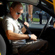 Vladimir Putin usando su cinturón de seguridad en otro coche (que no es un Tesla). (Foto: AP Images)